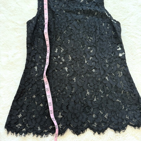 NWT!!! Dolce&Gabbana women laces top size 42IT or 6 US Authentic Retail 650$ - Picture 8 of 8